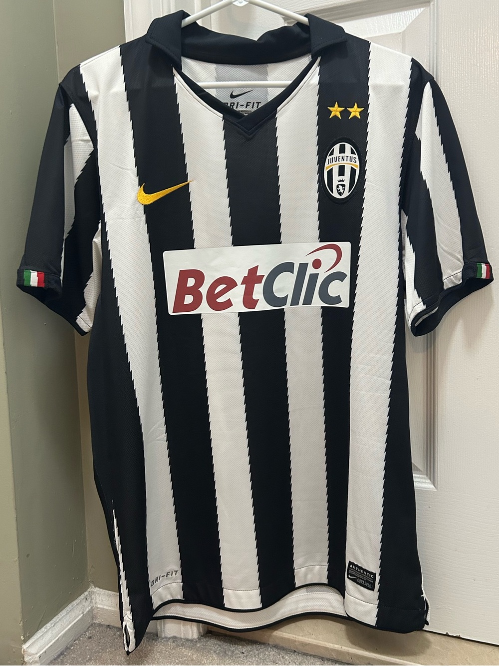 Juventus FC Nike Dri-FIT Home Soccer Jersey – Black & White Stripes